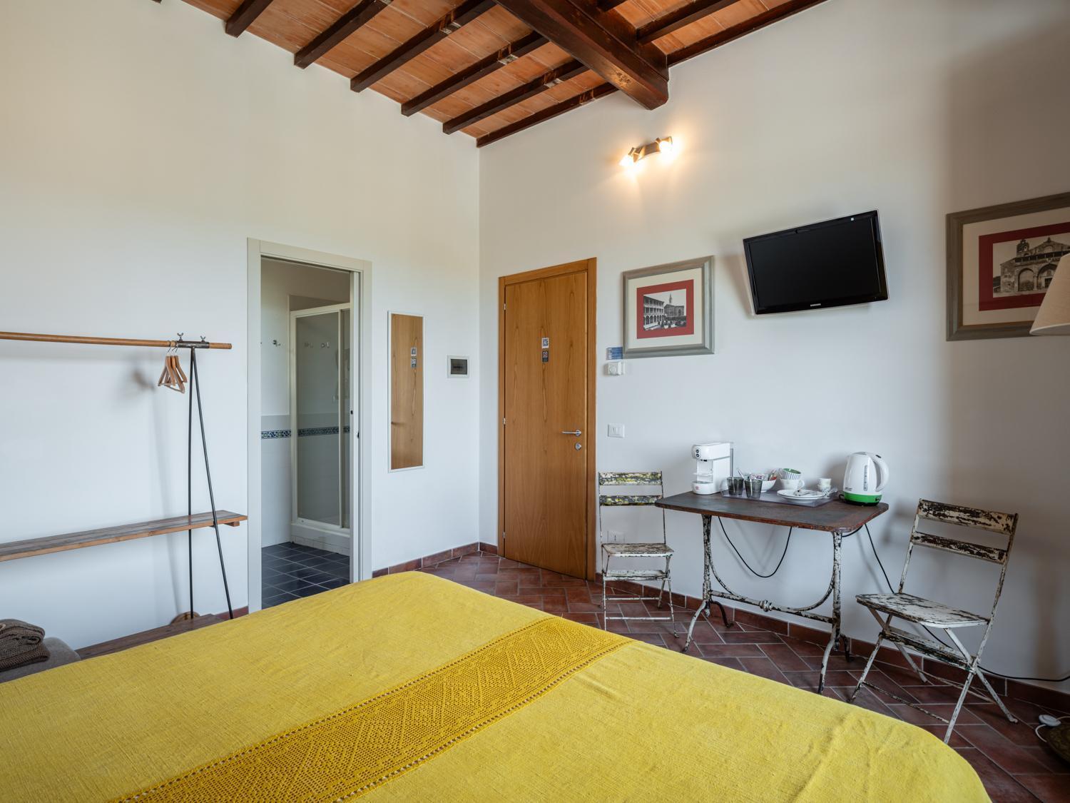 Rooms And Wine Al Castello 蒙特里久尼 外观 照片