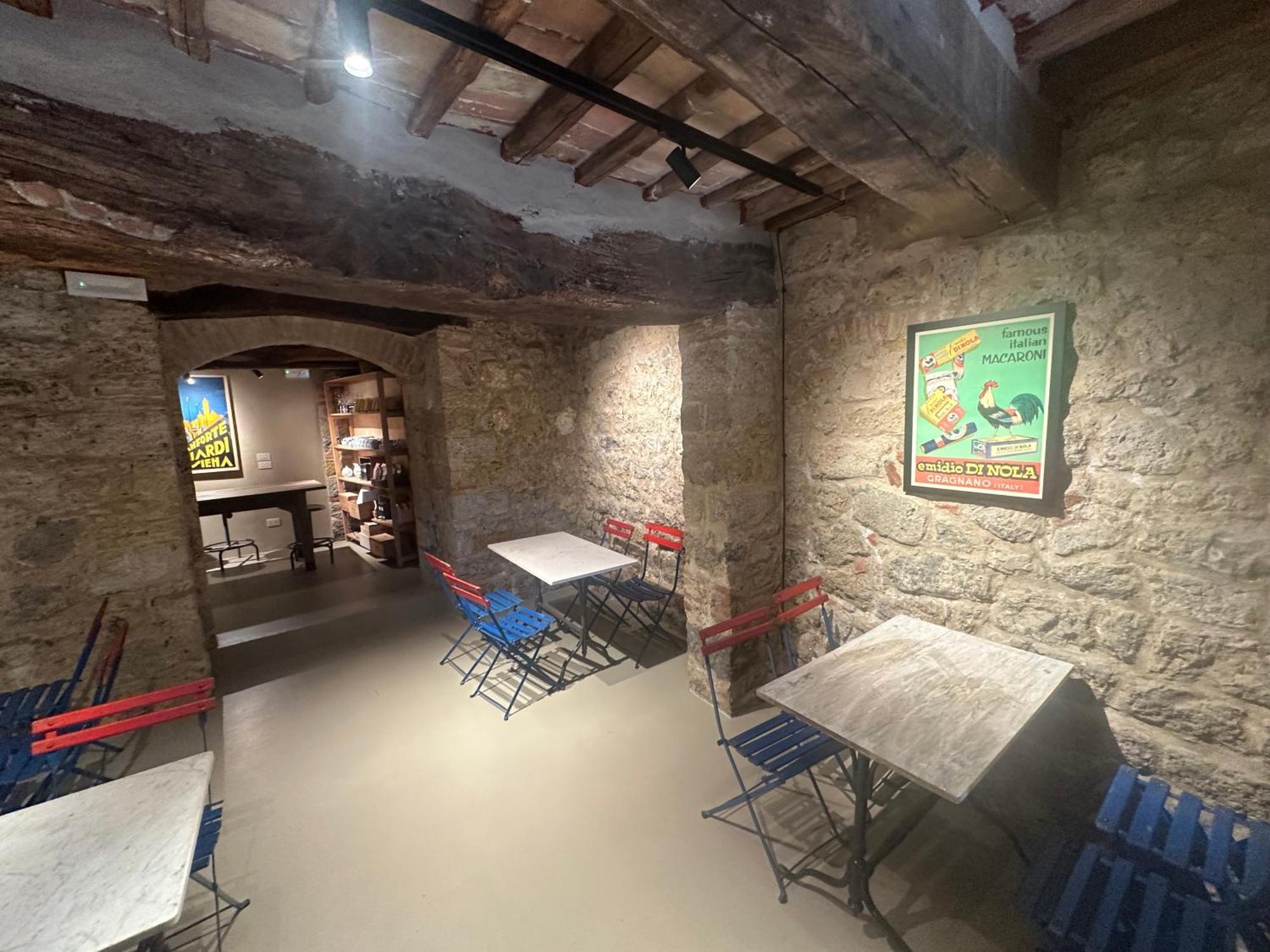 Rooms And Wine Al Castello 蒙特里久尼 外观 照片