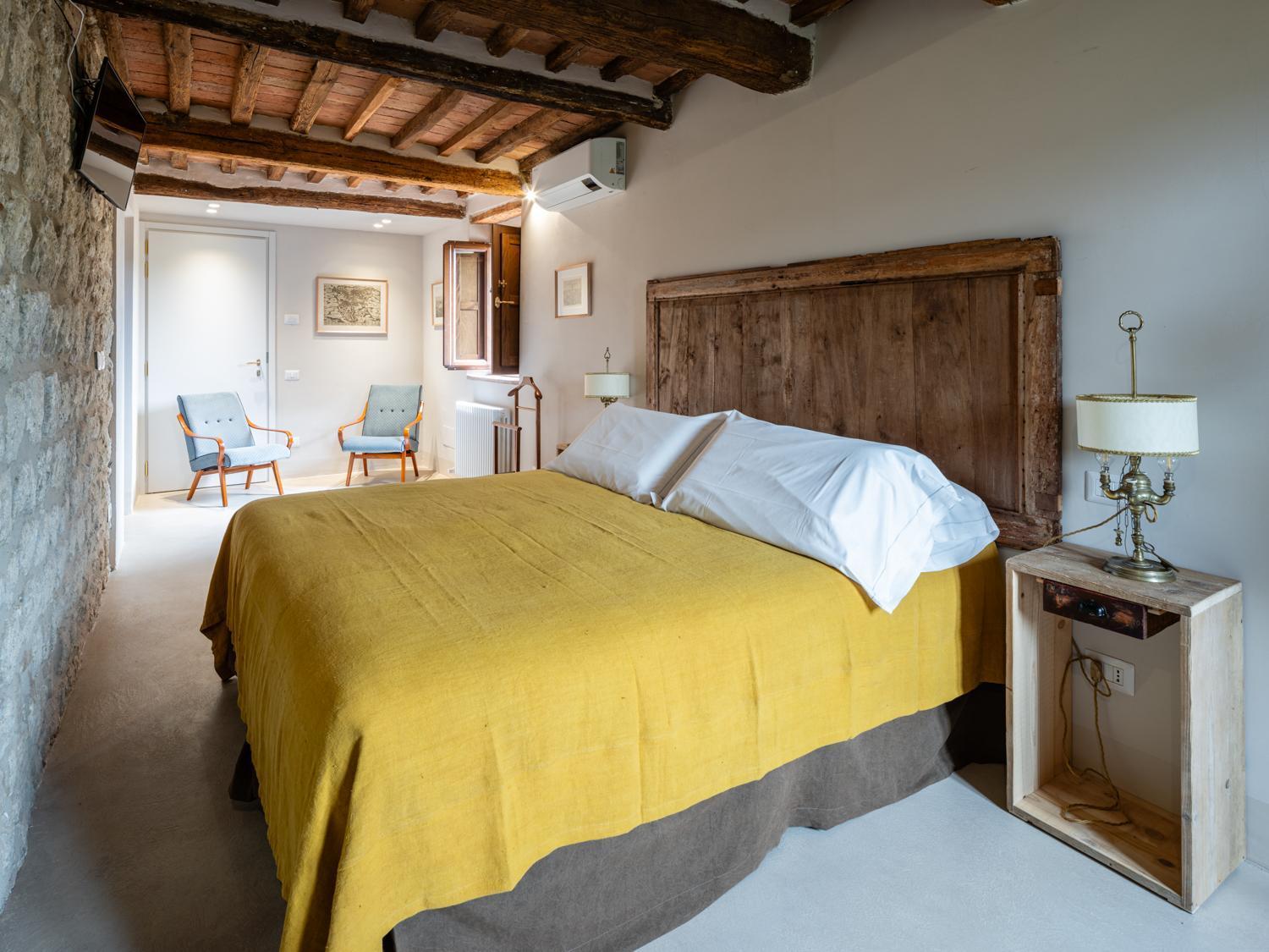 Rooms And Wine Al Castello 蒙特里久尼 外观 照片