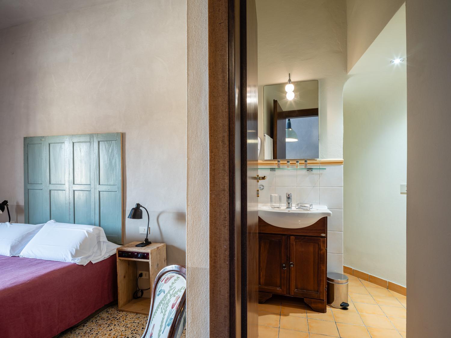 Rooms And Wine Al Castello 蒙特里久尼 外观 照片