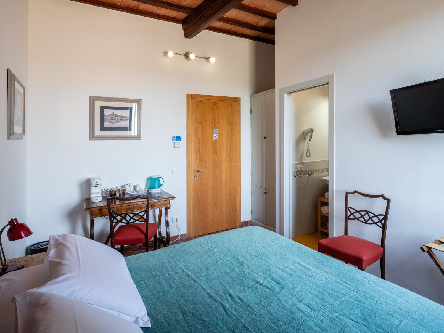 Rooms And Wine Al Castello 蒙特里久尼 外观 照片