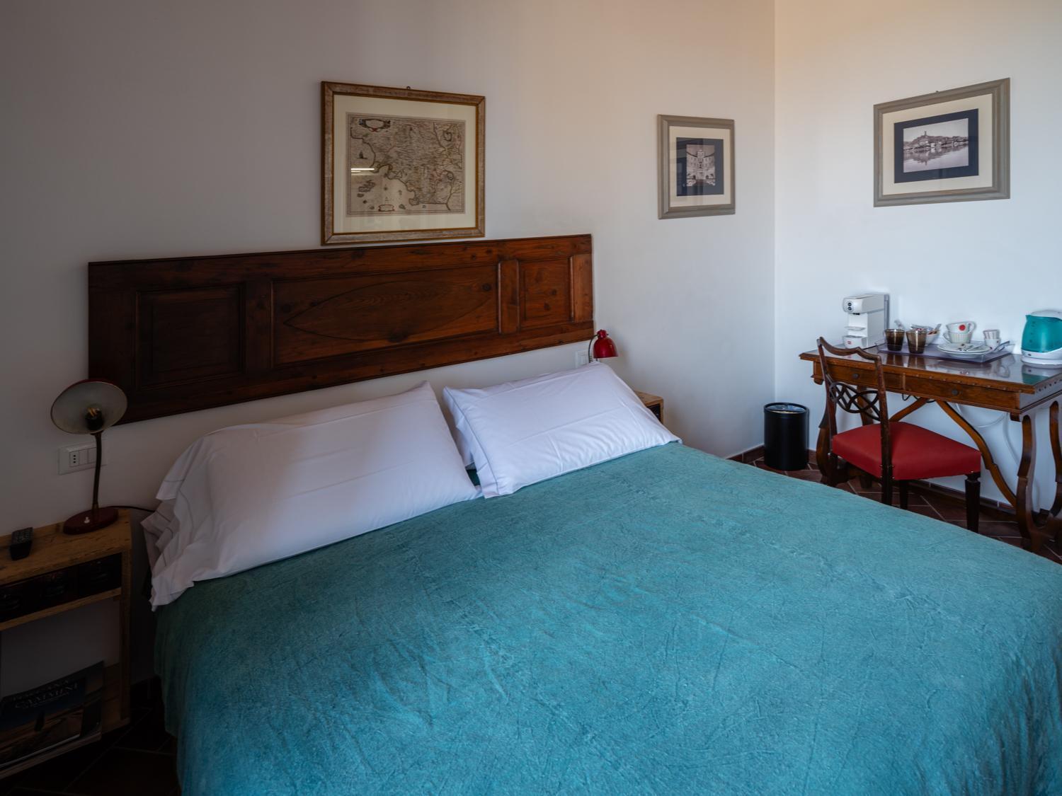 Rooms And Wine Al Castello 蒙特里久尼 外观 照片