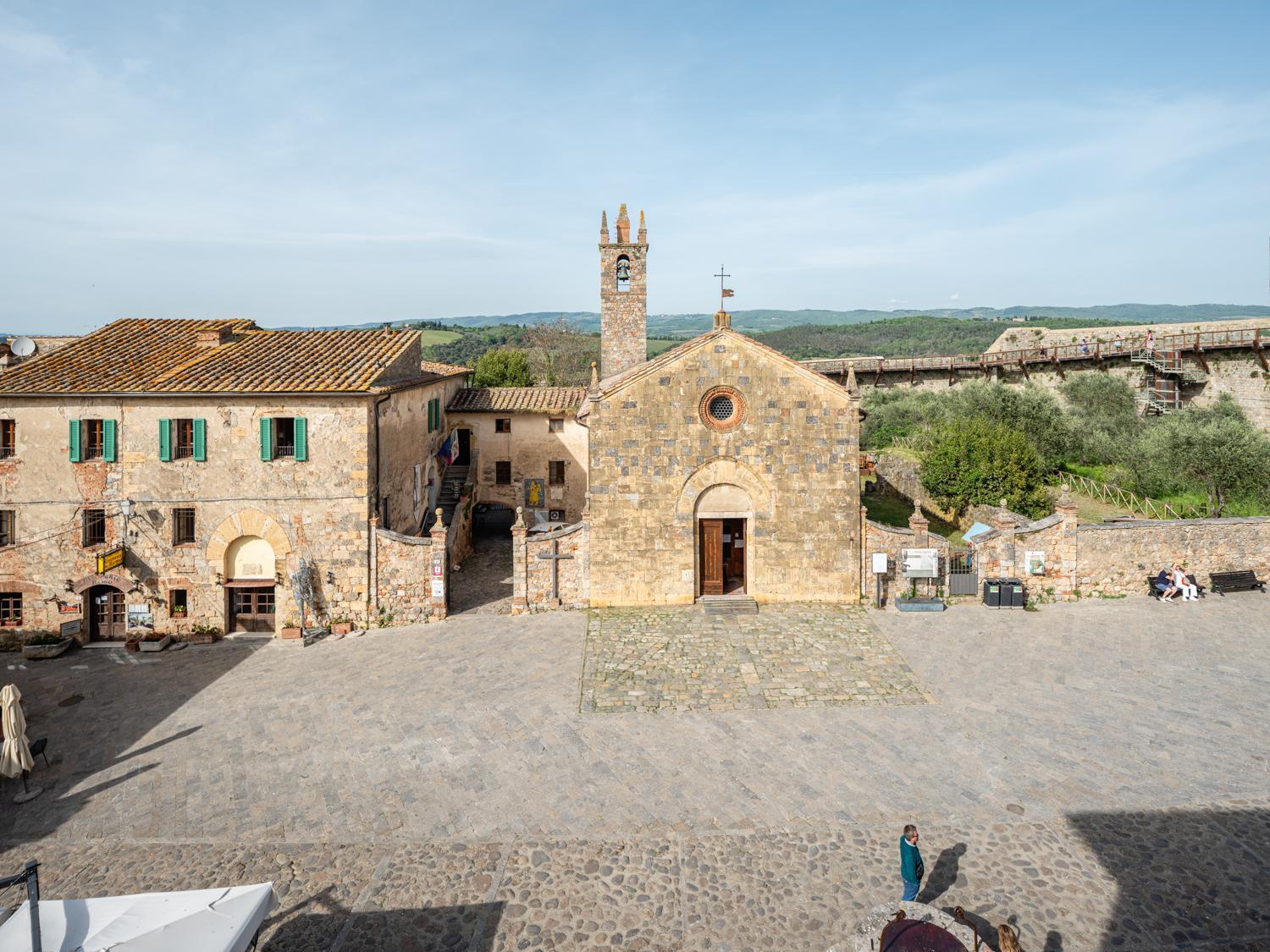 Rooms And Wine Al Castello 蒙特里久尼 外观 照片