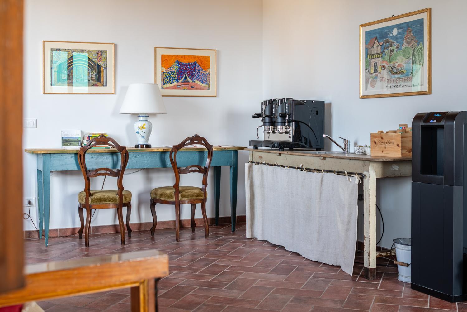 Rooms And Wine Al Castello 蒙特里久尼 外观 照片